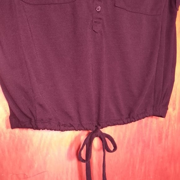 No Boundaries Polyester Black Large Button-up V-neck Pocket Sleeveless Crop Top - Picture 3 of 8